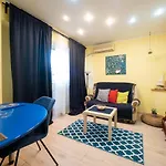 Sunny Old Town Apartamento