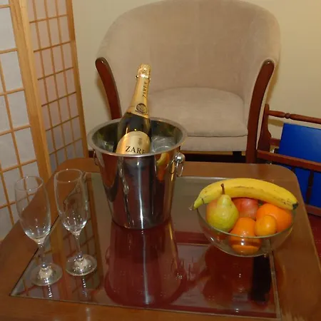 Sunny Old Town Apartman *