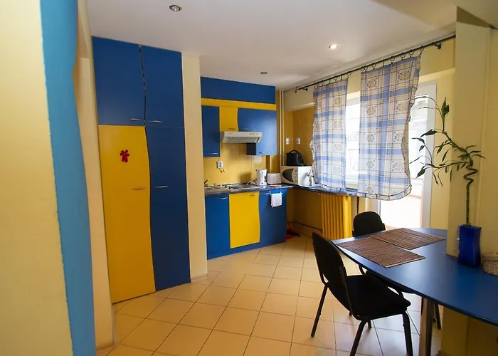 Sunny Old Town Apartamento