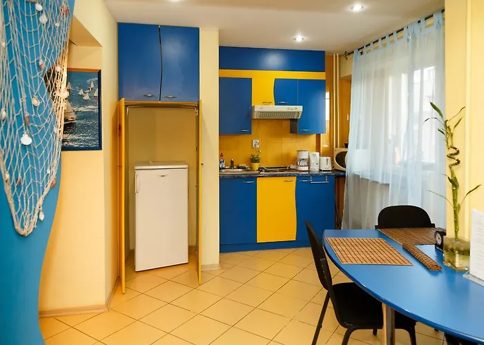 Sunny Old Town * Bucarest