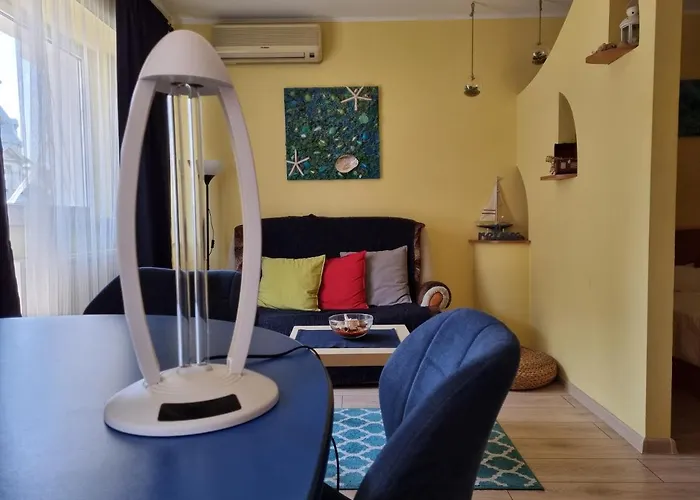 Sunny Old Town Lägenhet